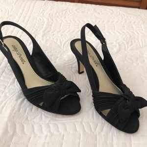Black dress shoes